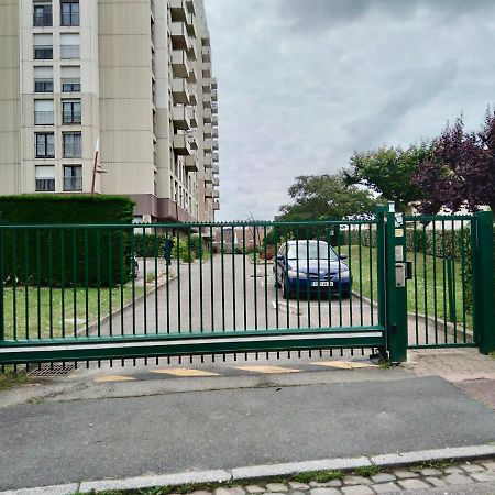 Grand F2 De 47M2 Au 15Eme Etage Dans Une Residence Tres Calme - 017 ルーアン エクステリア 写真