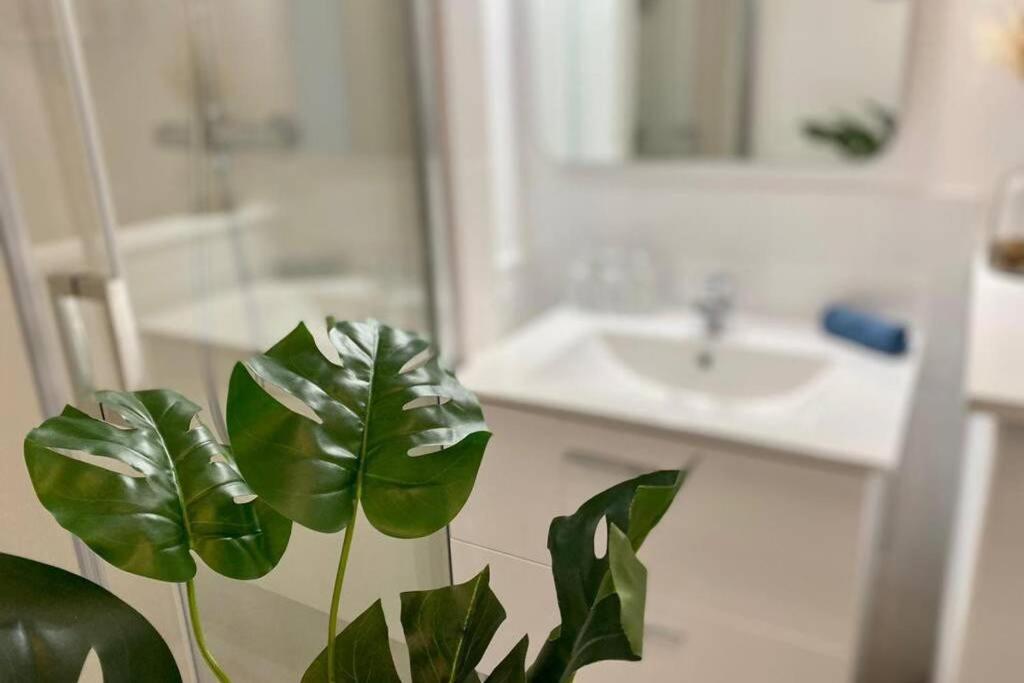 Grand F2 De 47M2 Au 15Eme Etage Dans Une Residence Tres Calme - 017 ルーアン エクステリア 写真